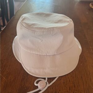 Lululemon Wide Brim Bucket Hat